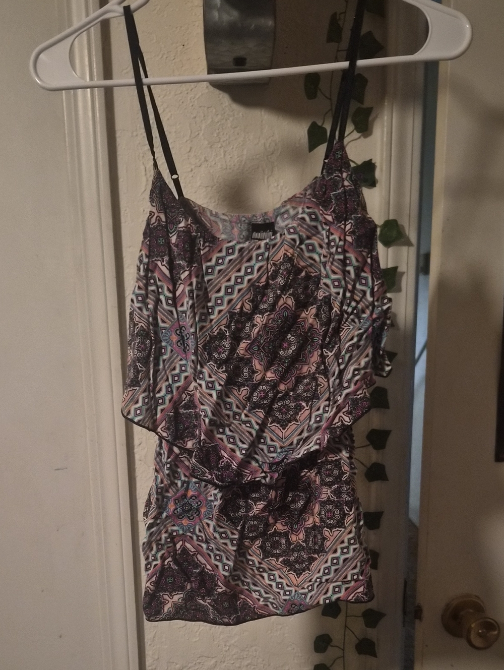 Lightweight sleeveless Spaghetti strap Tops